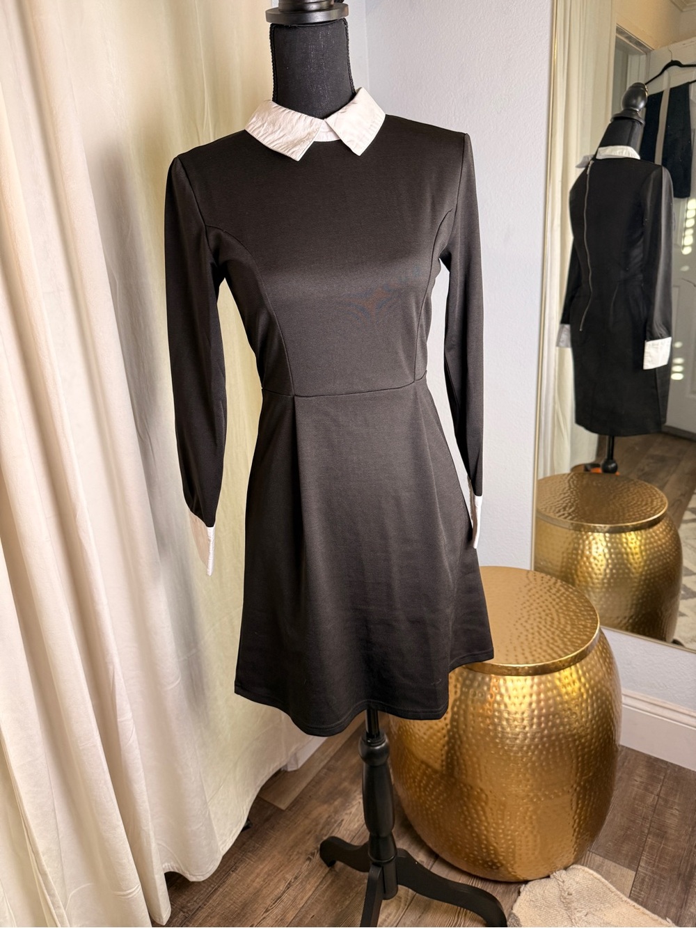 Wednesday Adams style Black Dress with White Collar - XS 2/4